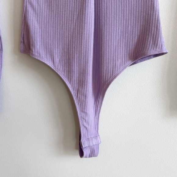 ASTR • Cutout Bodysuit in Purple - Picture 4 of 11